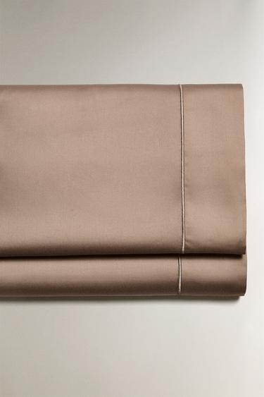 SATEEN FLAT SHEET WITH TRIM (300 THREAD COUNT) - Light brown by Zara
