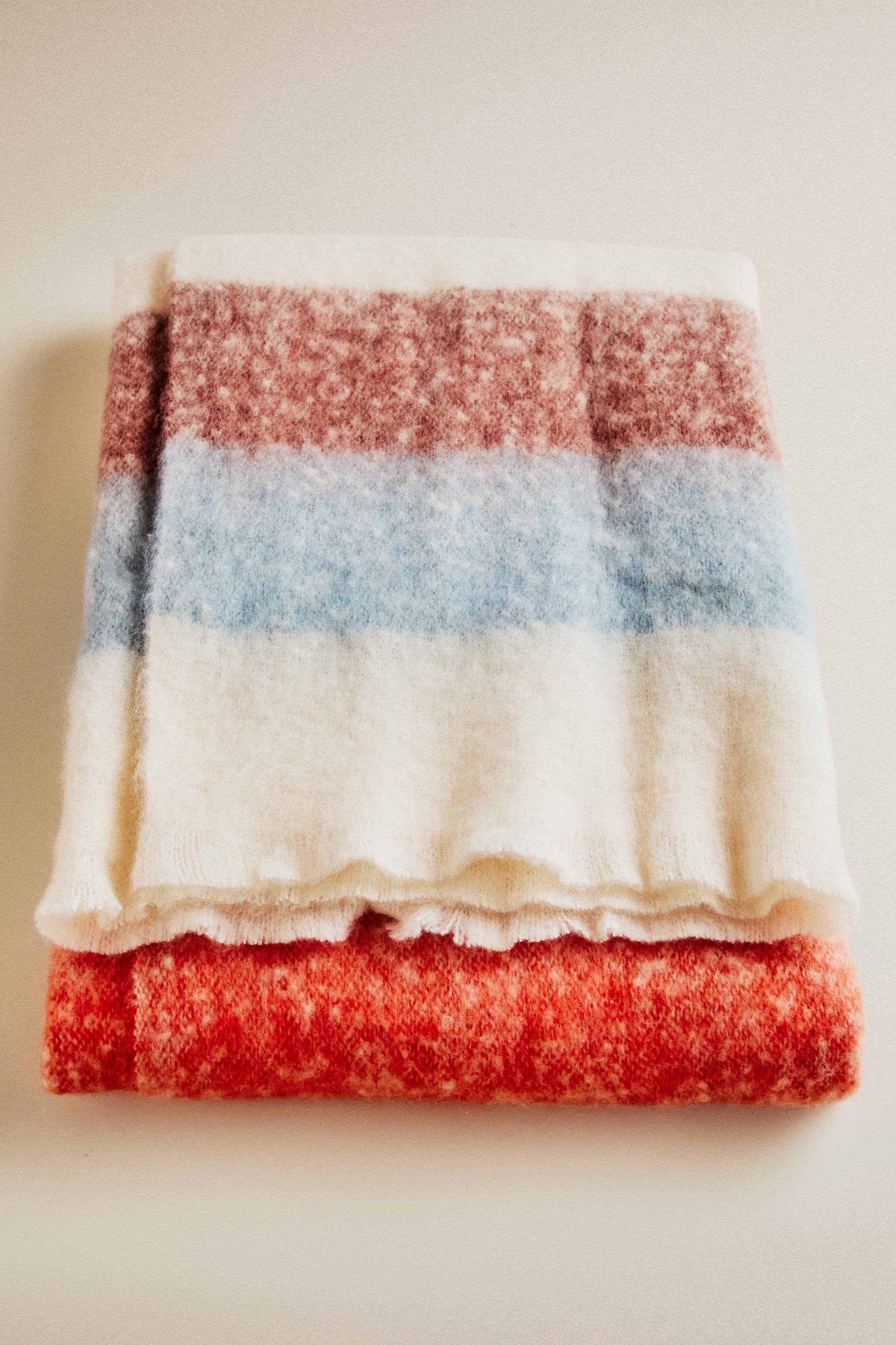 KIDS' BRUSHED STRIPED BLANKET — Multicoloured