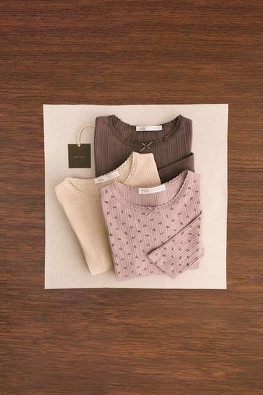 ZARA TIMELESS - LOT DE TROIS T-SHIRTS CÔTELÉS - Écru de Zara