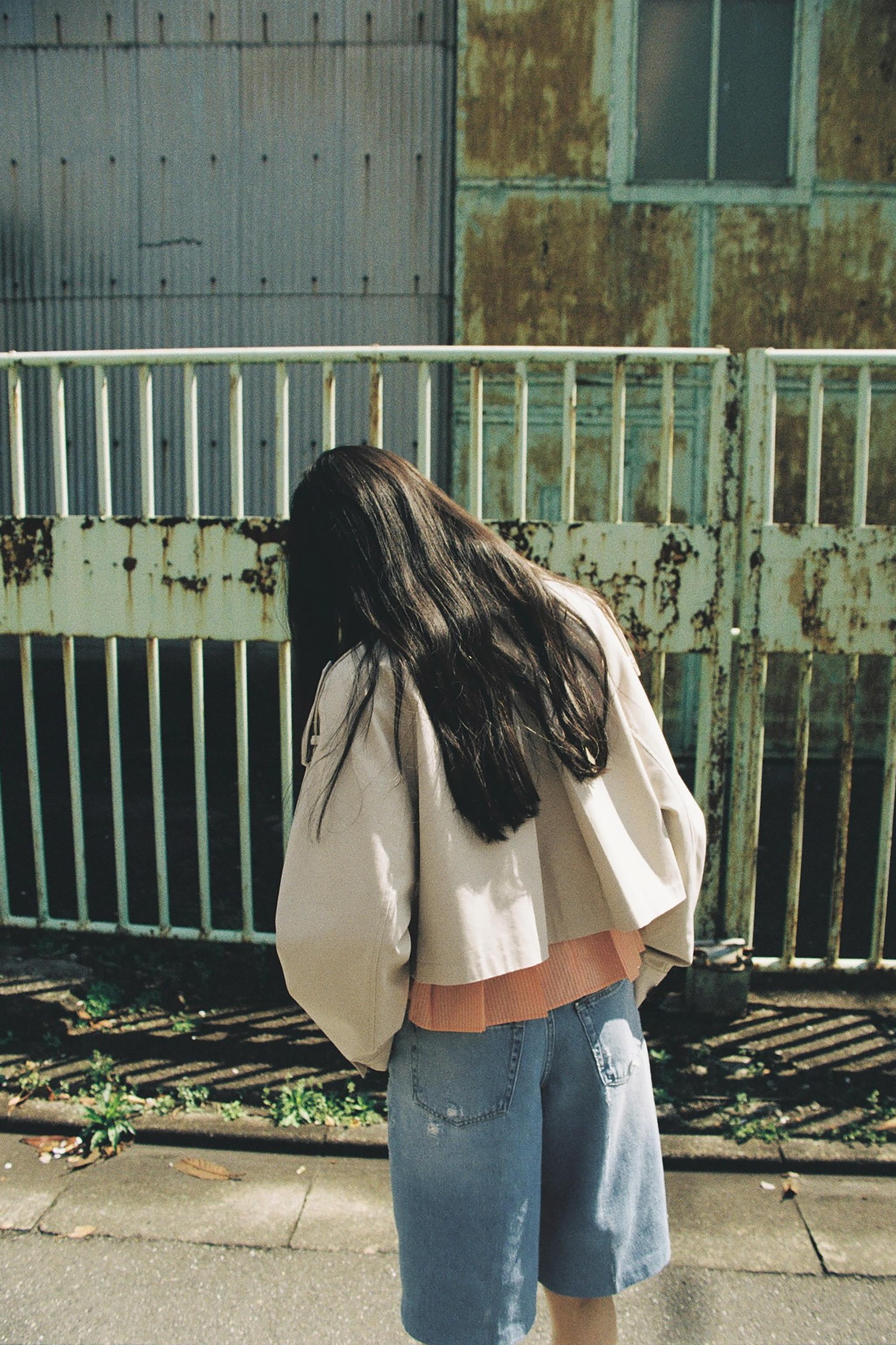 【LUNA⭐︎⭐︎ 様】ZARA ショート丈トレンチXS ベルト付きショートトレンチコート - ゴールデンブラウン | ZARA