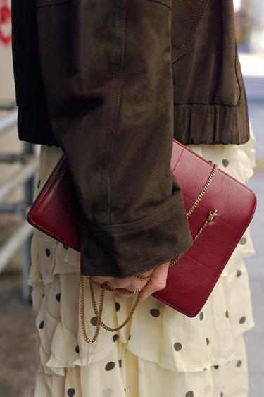 レザーショルダーバッグレッドZaraのレザーショルダーバッグ - レッド 