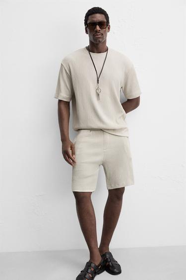 IRREGULAR TEXTURED BERMUDA SHORTS - Light grey by Zara