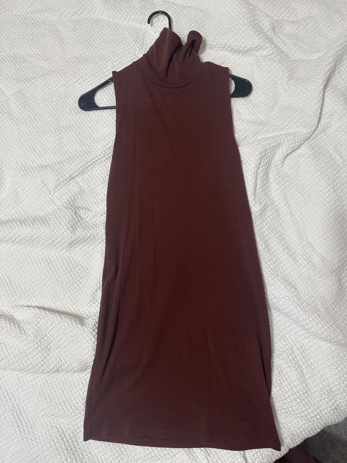 VESTIDO HALTER