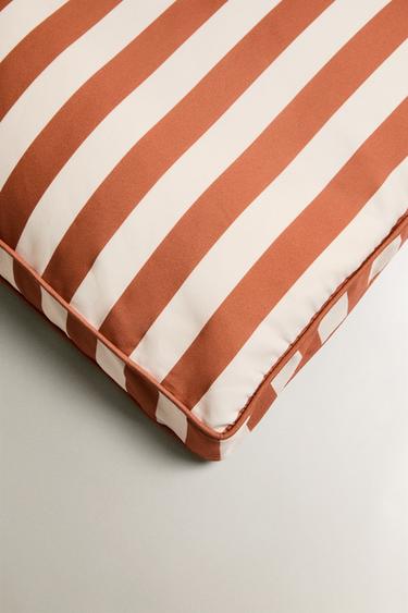 COUSSIN DOSSIER BANQUETTE EXTÉRIEURE RAYURES - rayures de Zara - Image 1