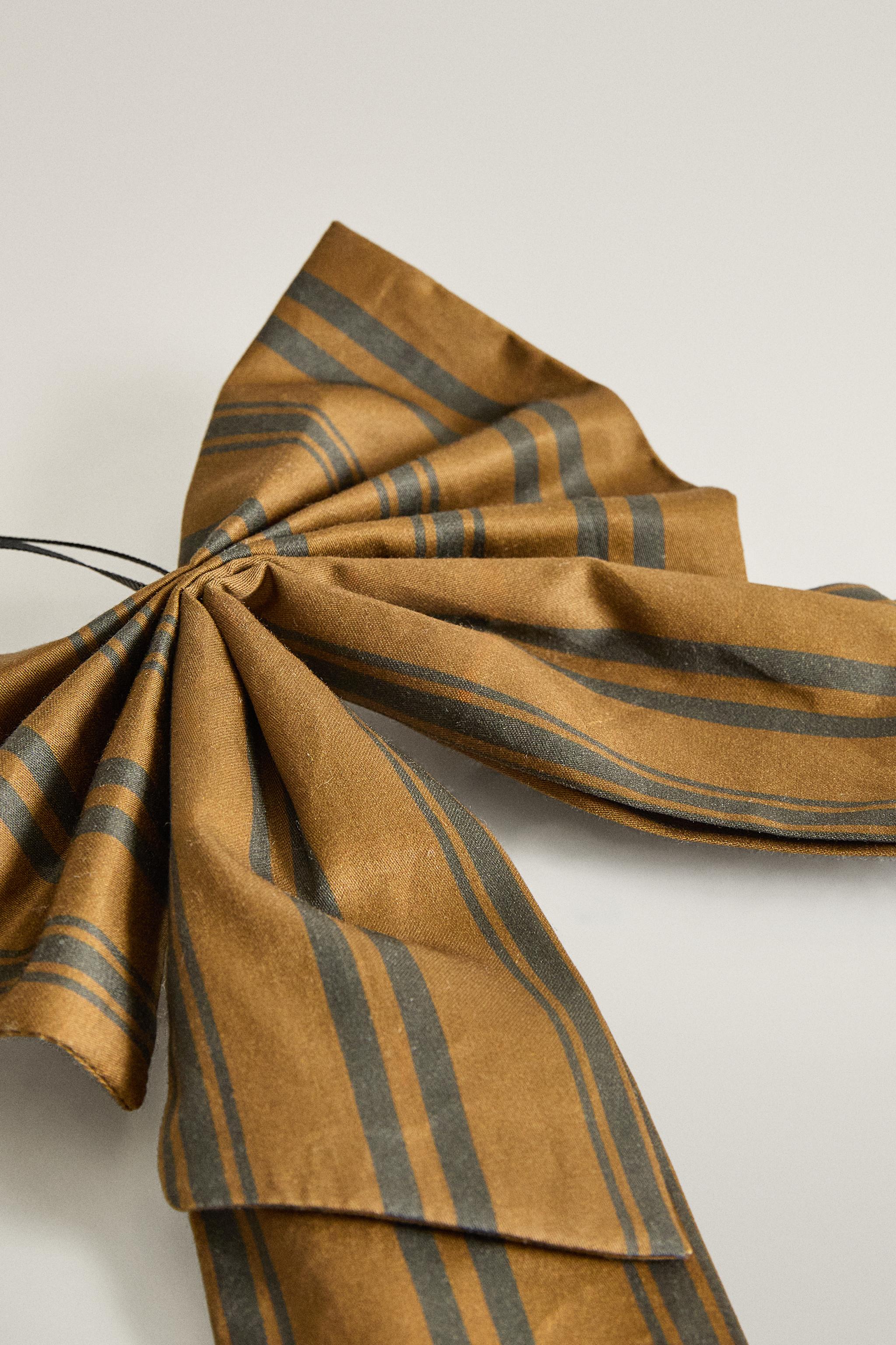 STRIPED BOW CHRISTMAS DECORATION