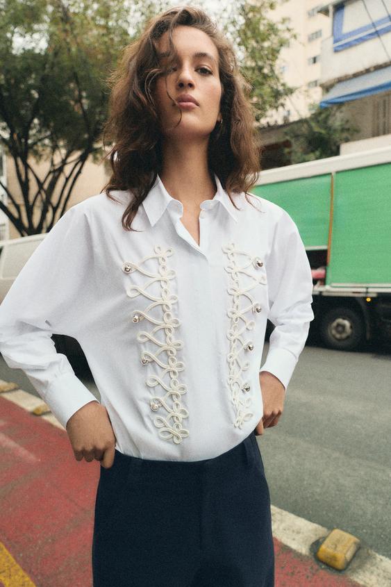 CAMISA POPELÍN ALAMARES - Blanco de Zara - Imagen 0