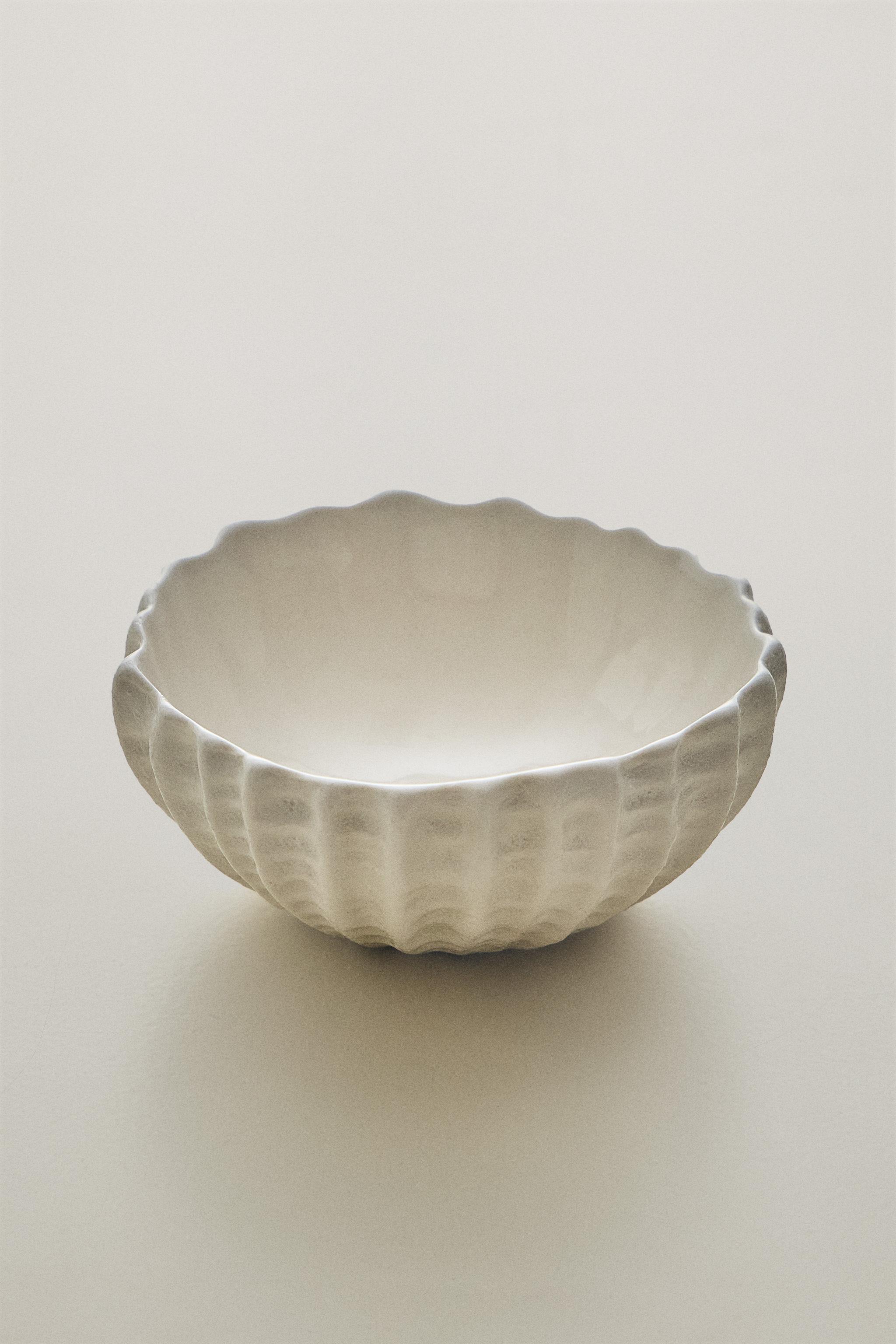 EMBOSSED SNACK BOWL — White