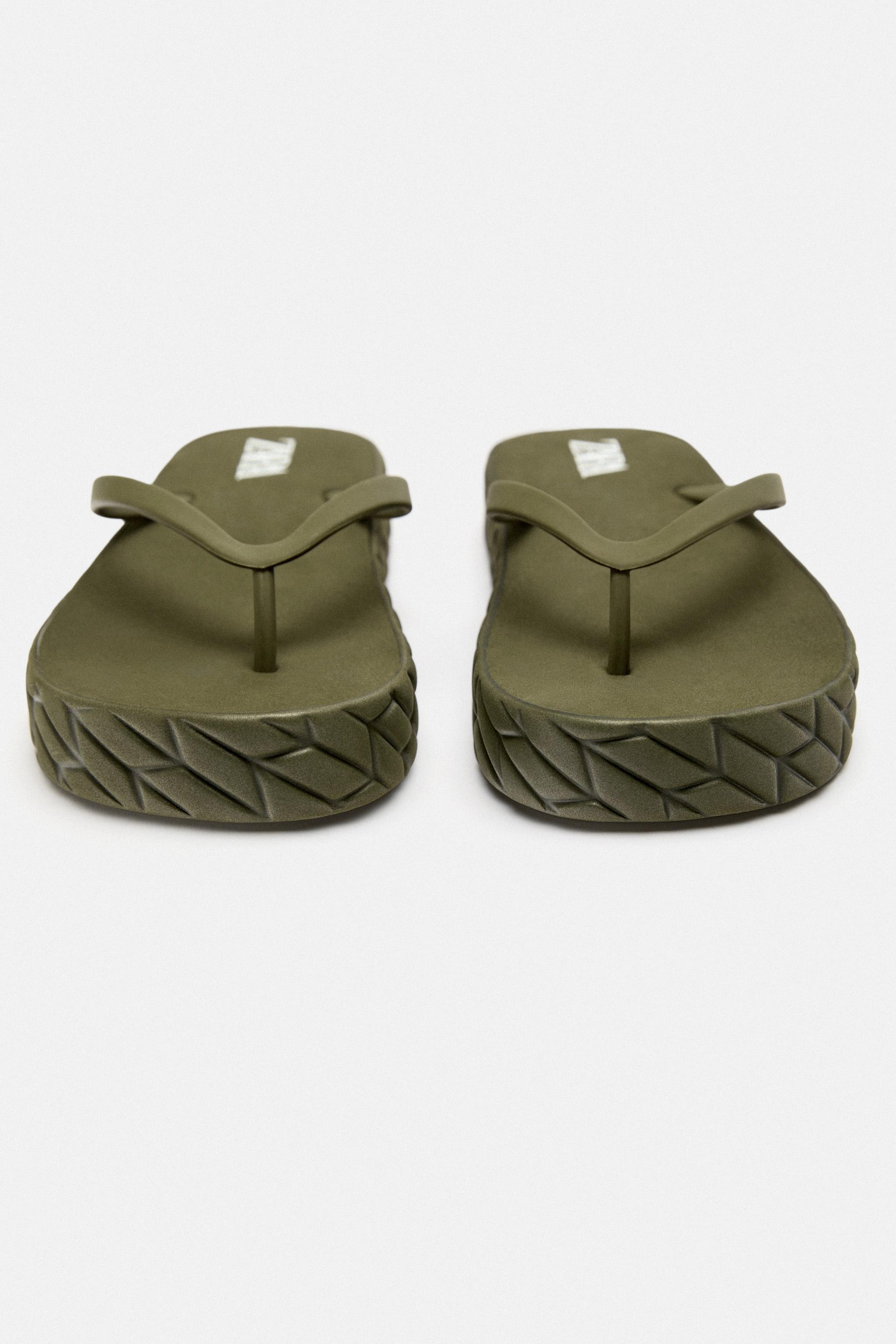 flat rubberised sandals zara