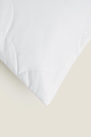 PADDED PILLOW PROTECTOR - White by Zara