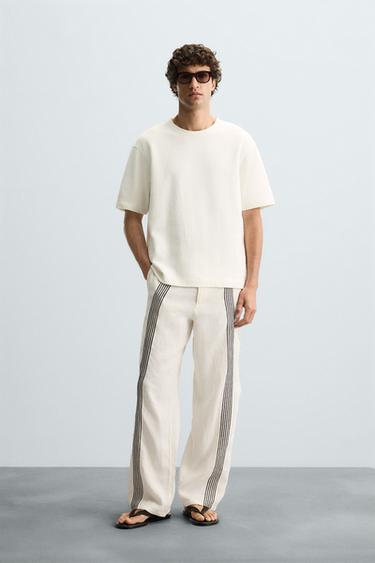 SUDADERA REGULAR FIT ESTRUCTURA - Blanco roto de Zara - Imagen 0