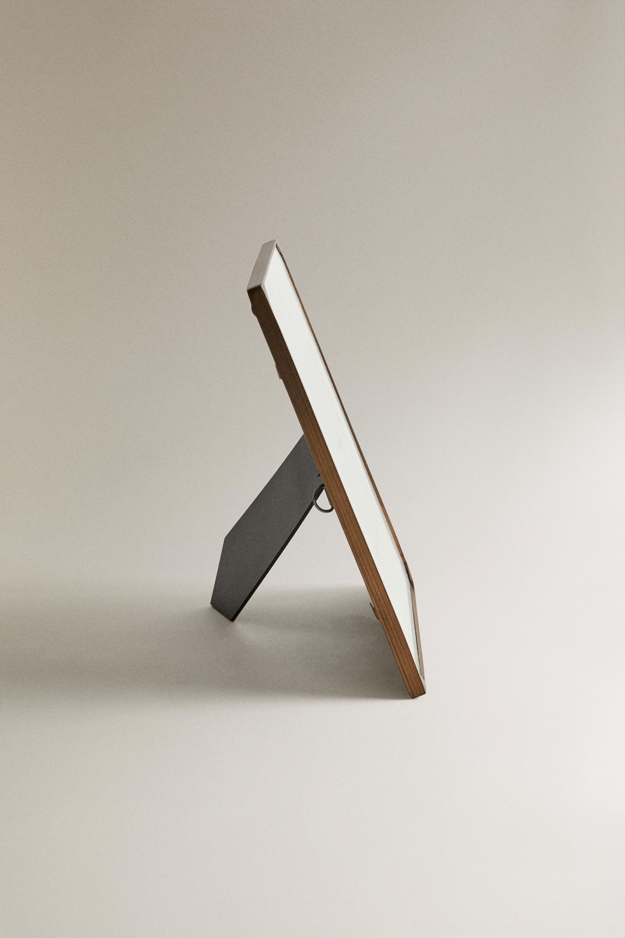 THIN METAL PICTURE FRAME — Brown