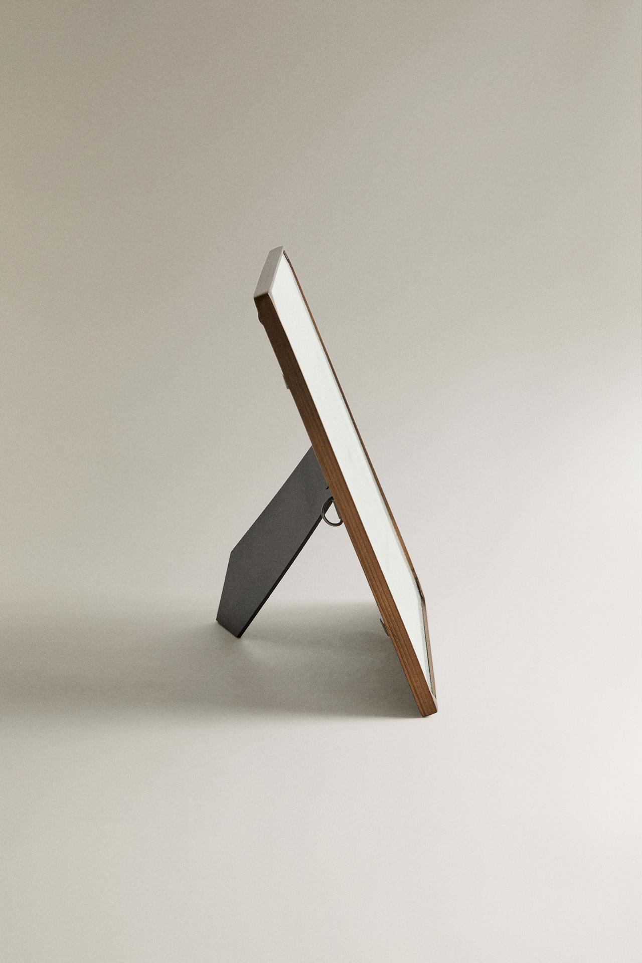 THIN METAL PICTURE FRAME — Brown