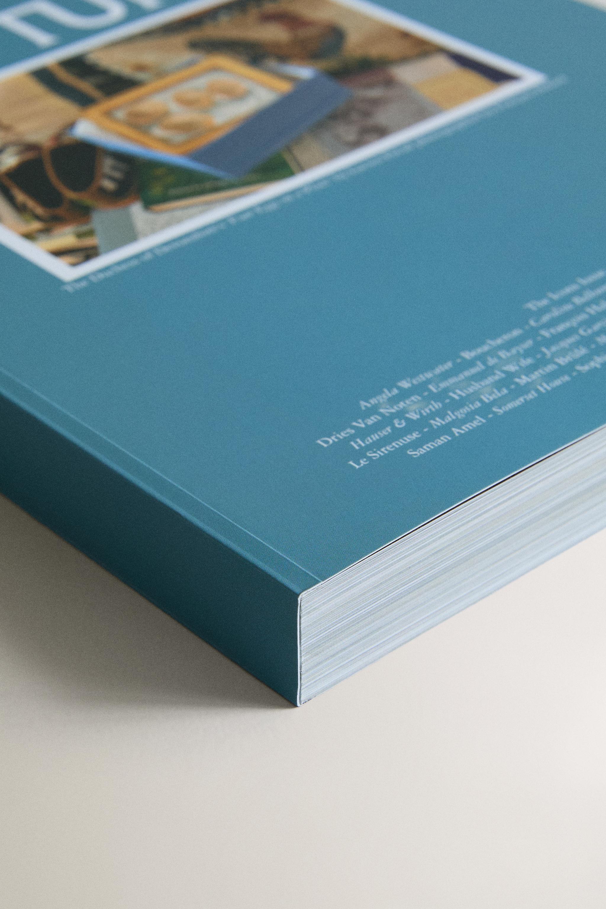 NEPTUNE MAGAZINE 2 — Light blue