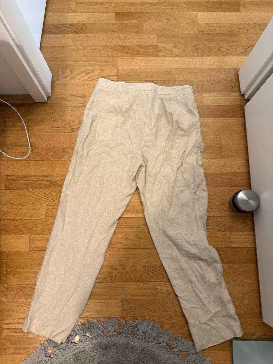 SLIM FIT LINEN BLEND CROPPED TROUSERS - Image 3