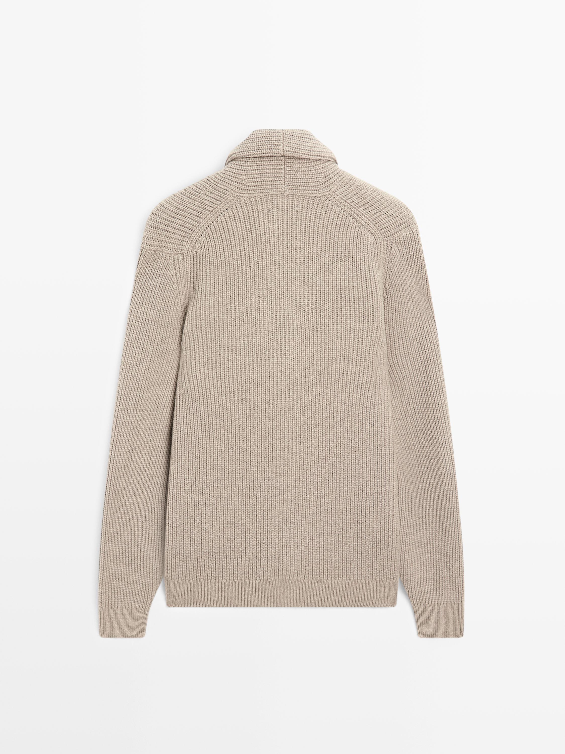 Collared knit cardigan