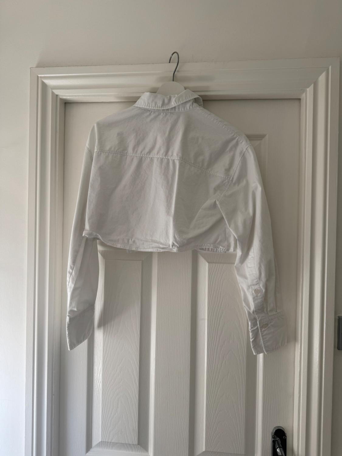 GABARDINE FABRIC CROPPED SHIRT - Image 2