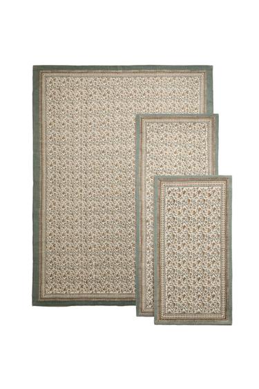 FLORAL BLOCK PRINT RUG - Light blue by Zara