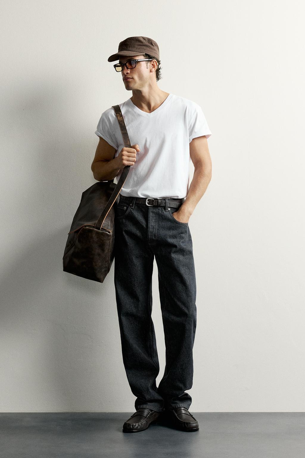 RELAXED FIT V-NECK T-SHIRT