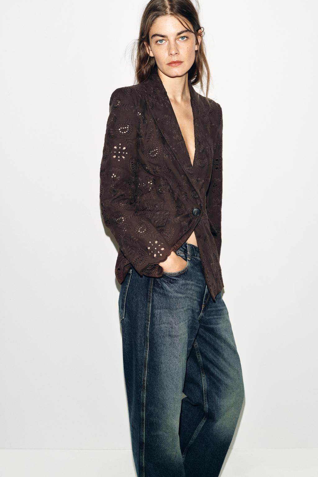 STRAIGHT BLAZER WITH EMBROIDERED PERFORATED SHOULDER PADS