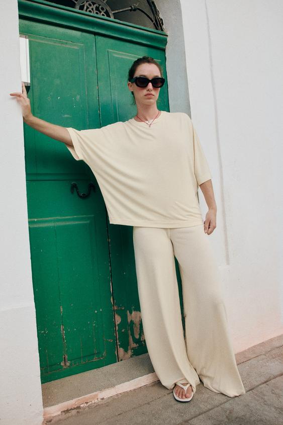 Zara FLOWY OVERSIZED T-SHIRT - Butter - Image 0