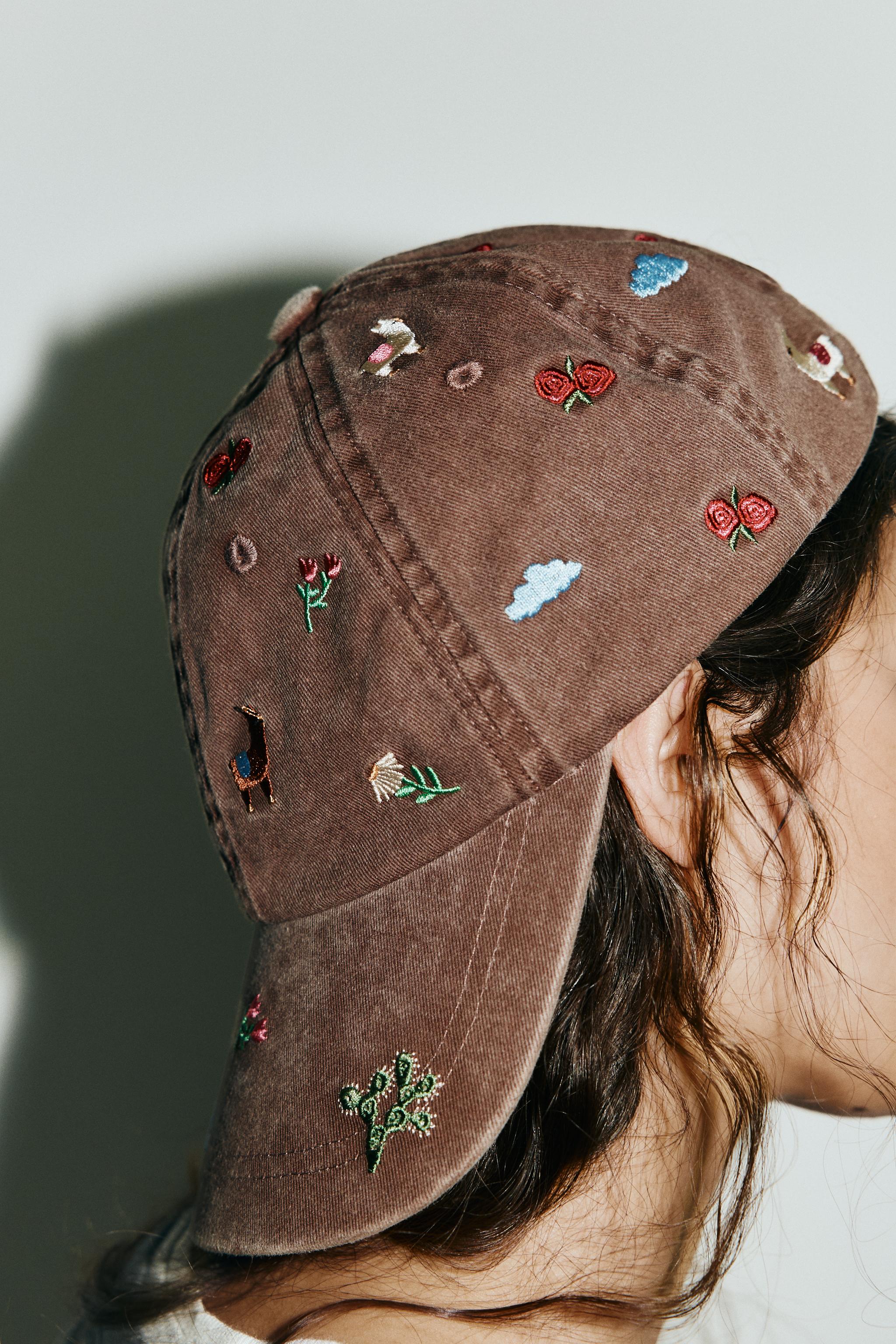 CAPPELLO TWILL RICAMI Marrone ZARA Italia Italy - Main Image