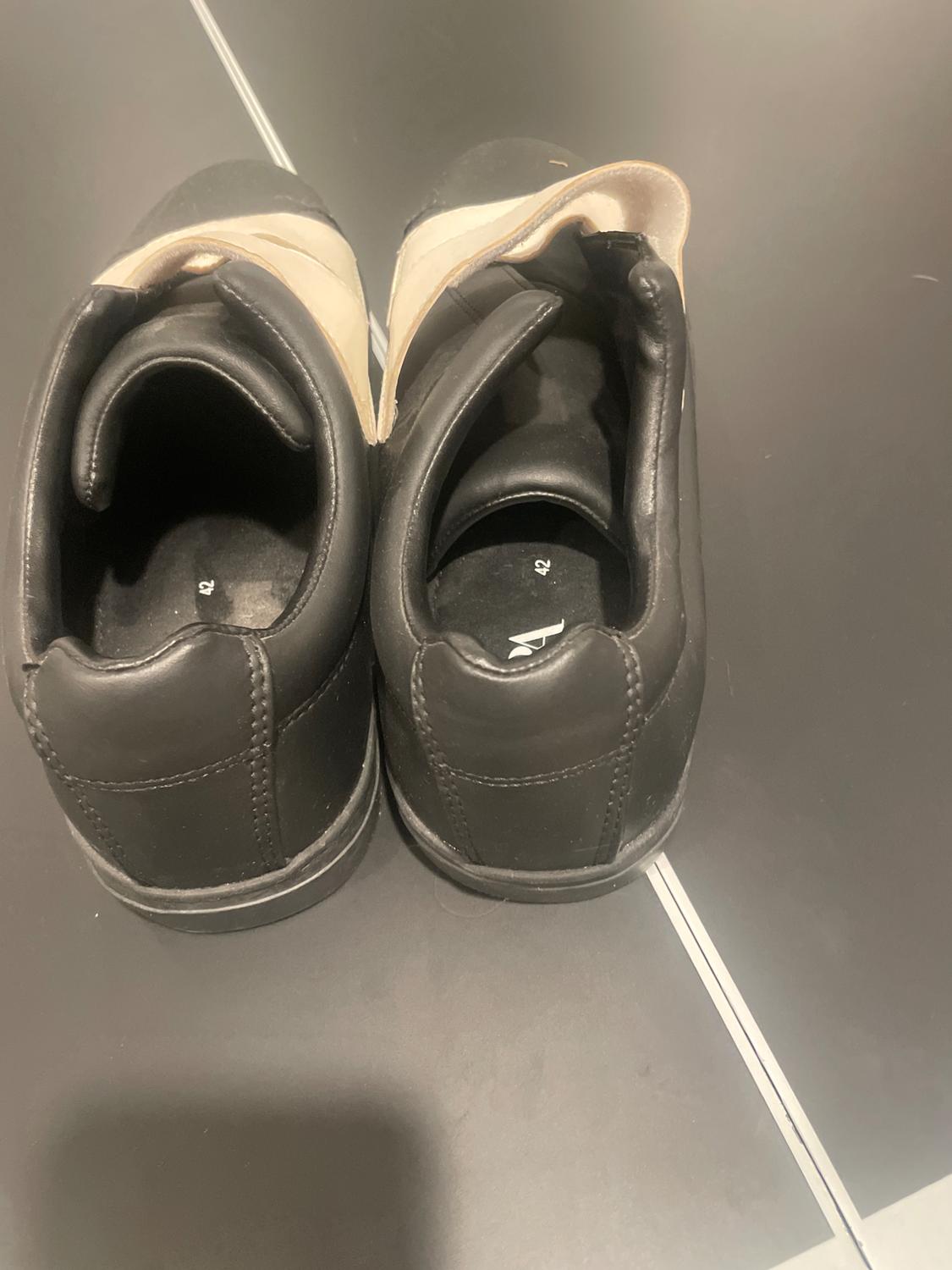 SHOES - Image 3