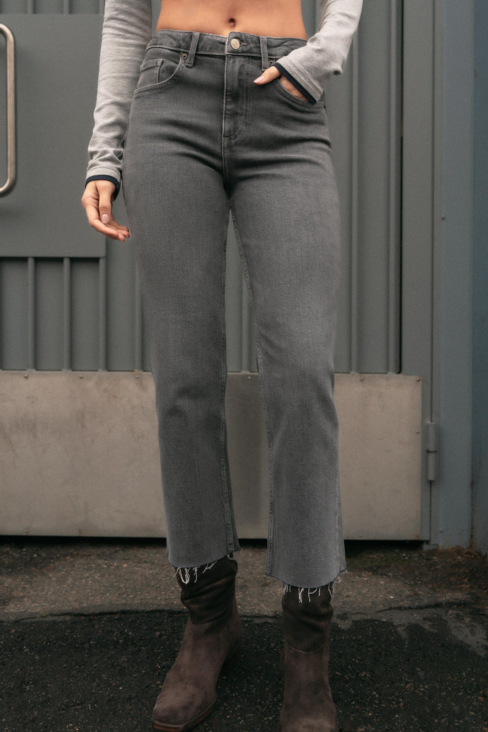 TRF HIGH-WAISTED CROPPED FLARE JEANS