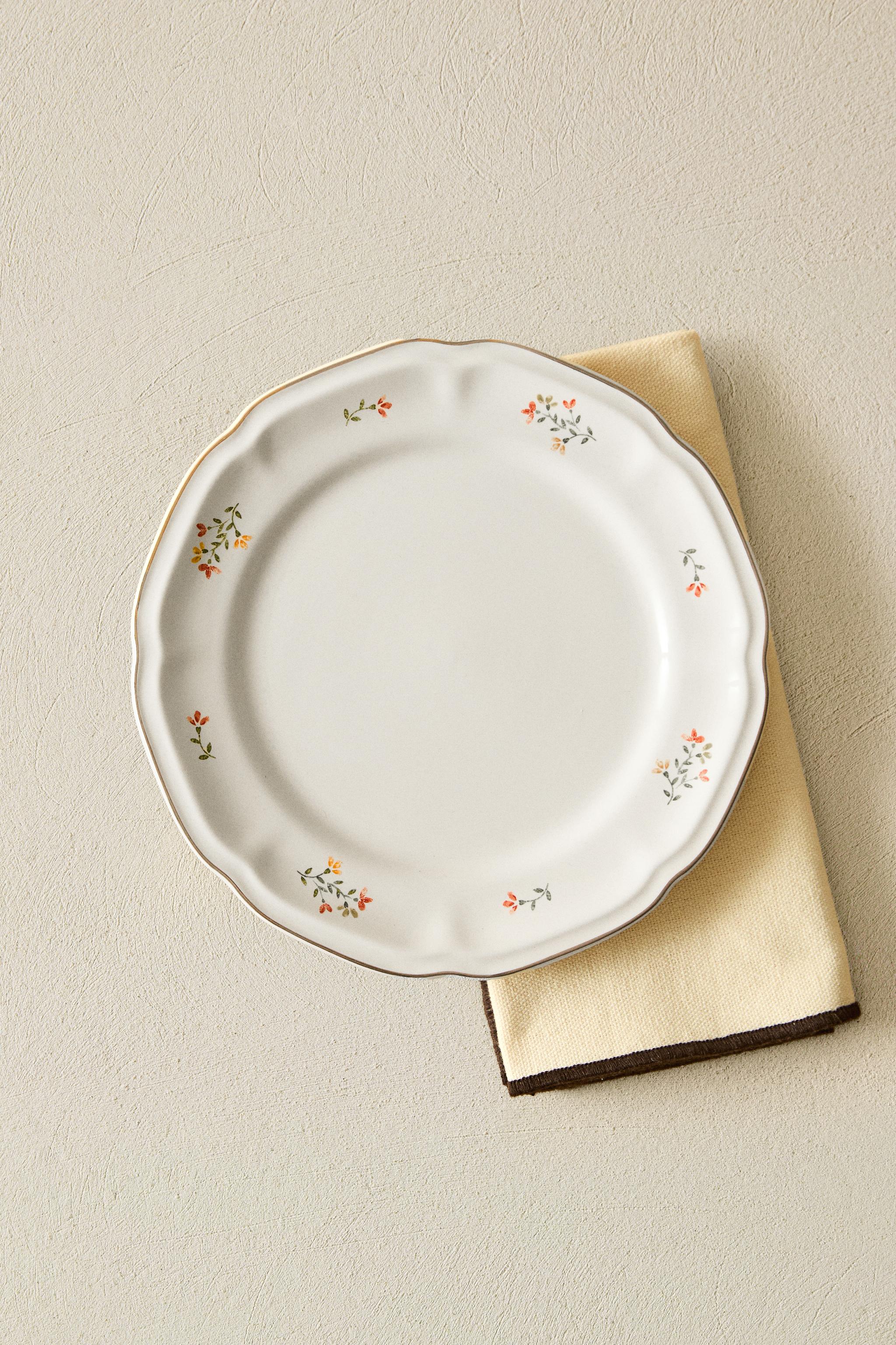 PORCELAIN DESSERT PLATE WITH FLORAL PRINT