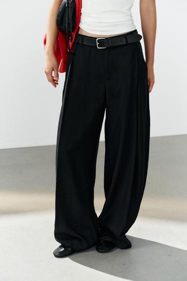 PANTALON FLUIDE À PLIS - Noir de Zara