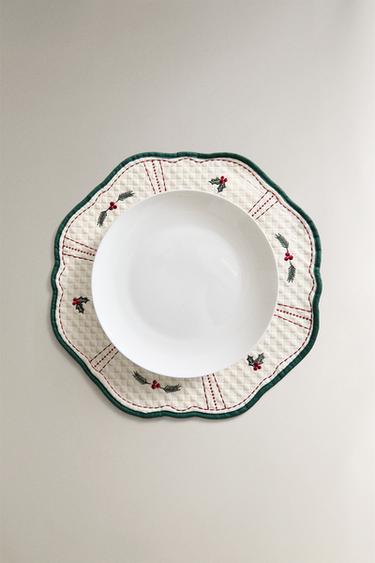 SET DE TABLE MATELASSÉ NOËL - Rouge de Zara - Image 3