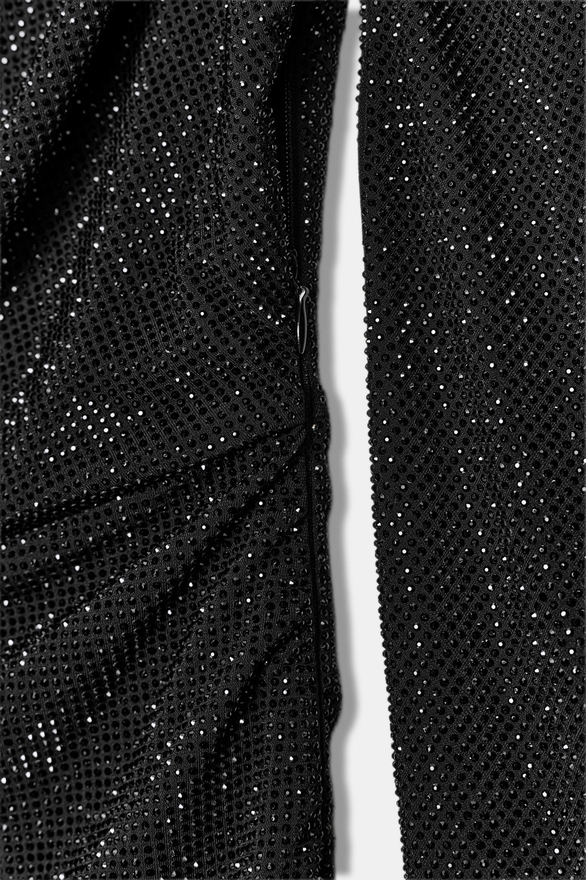 ROBE COURTE ASYMÉTRIQUE STRASS