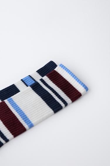 LOT DE DEUX PAIRES DE CHAUSSETTES LONGUES À RAYURES - Bleu / Blanc de Zara - Image 1