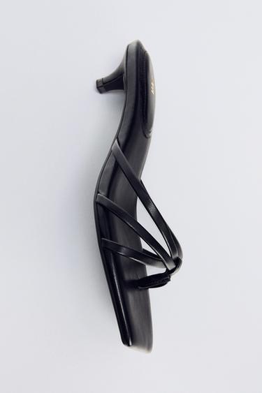 KITTEN-HEEL STRAPPY SANDALS - Black by Zara