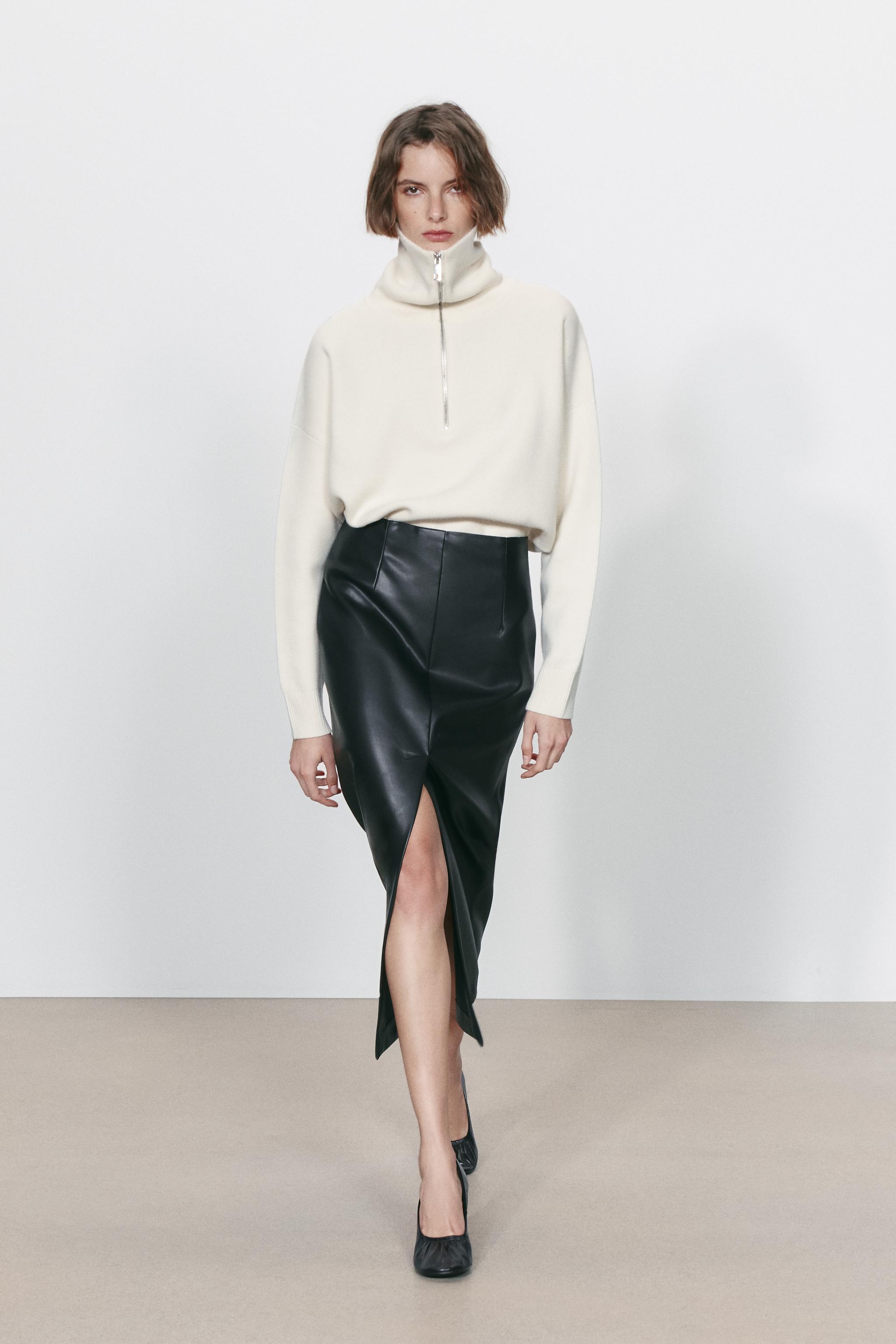 96% WOOL OVERSIZED MOCK NECK SWEATER