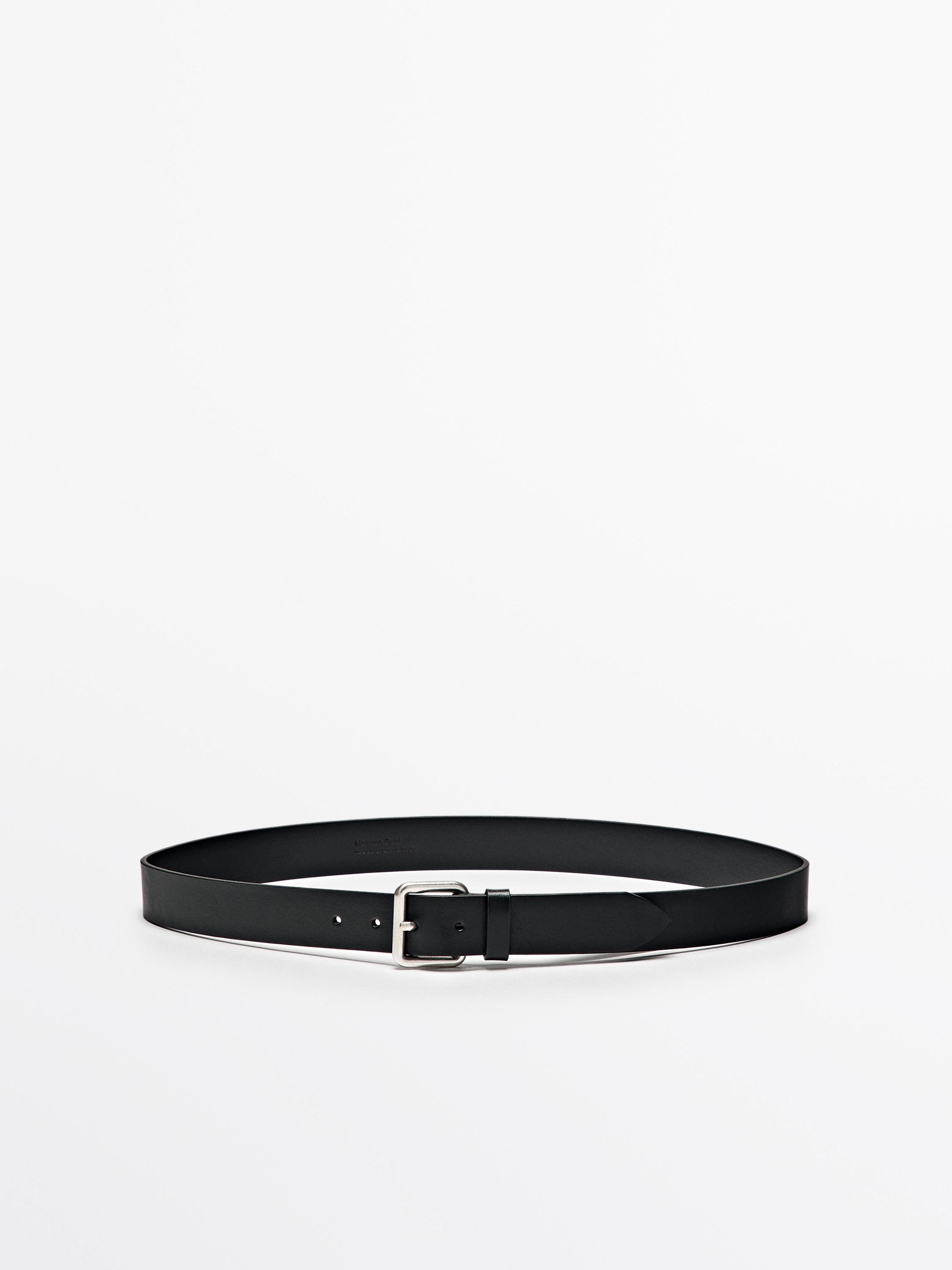 Ceinture en cuir avec boucle métallisée