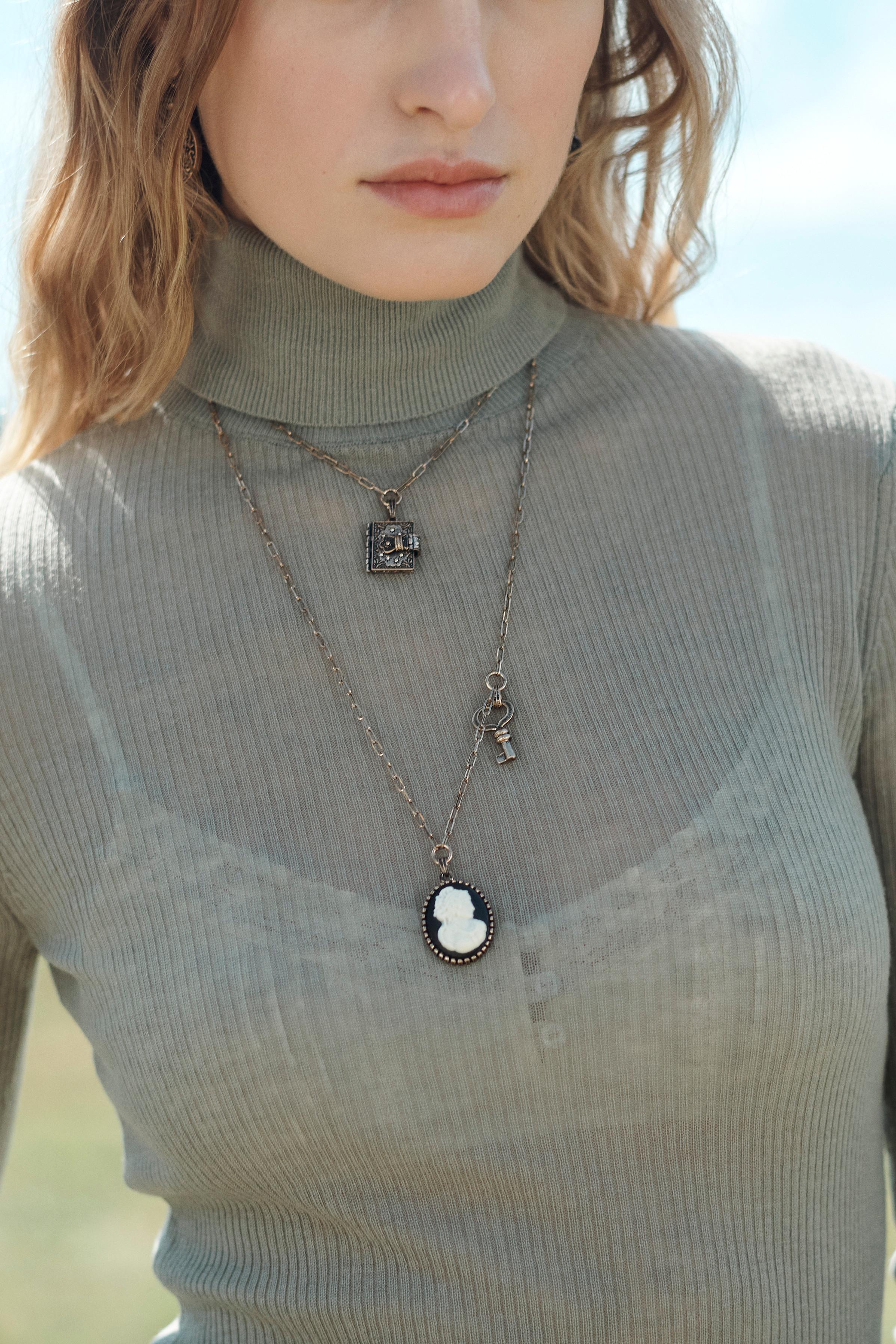 COLLIER CHARMS ÉDITION LIMITÉE