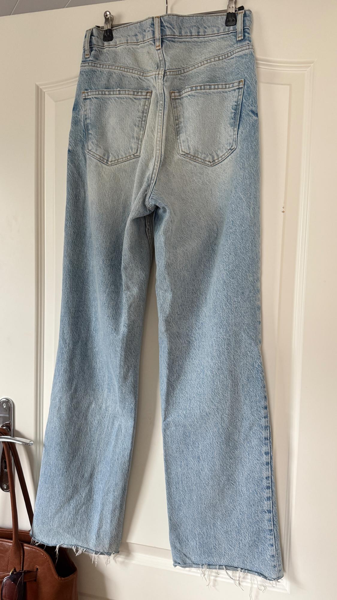Z1975 FLARED RIPPED JEANS - Image 2