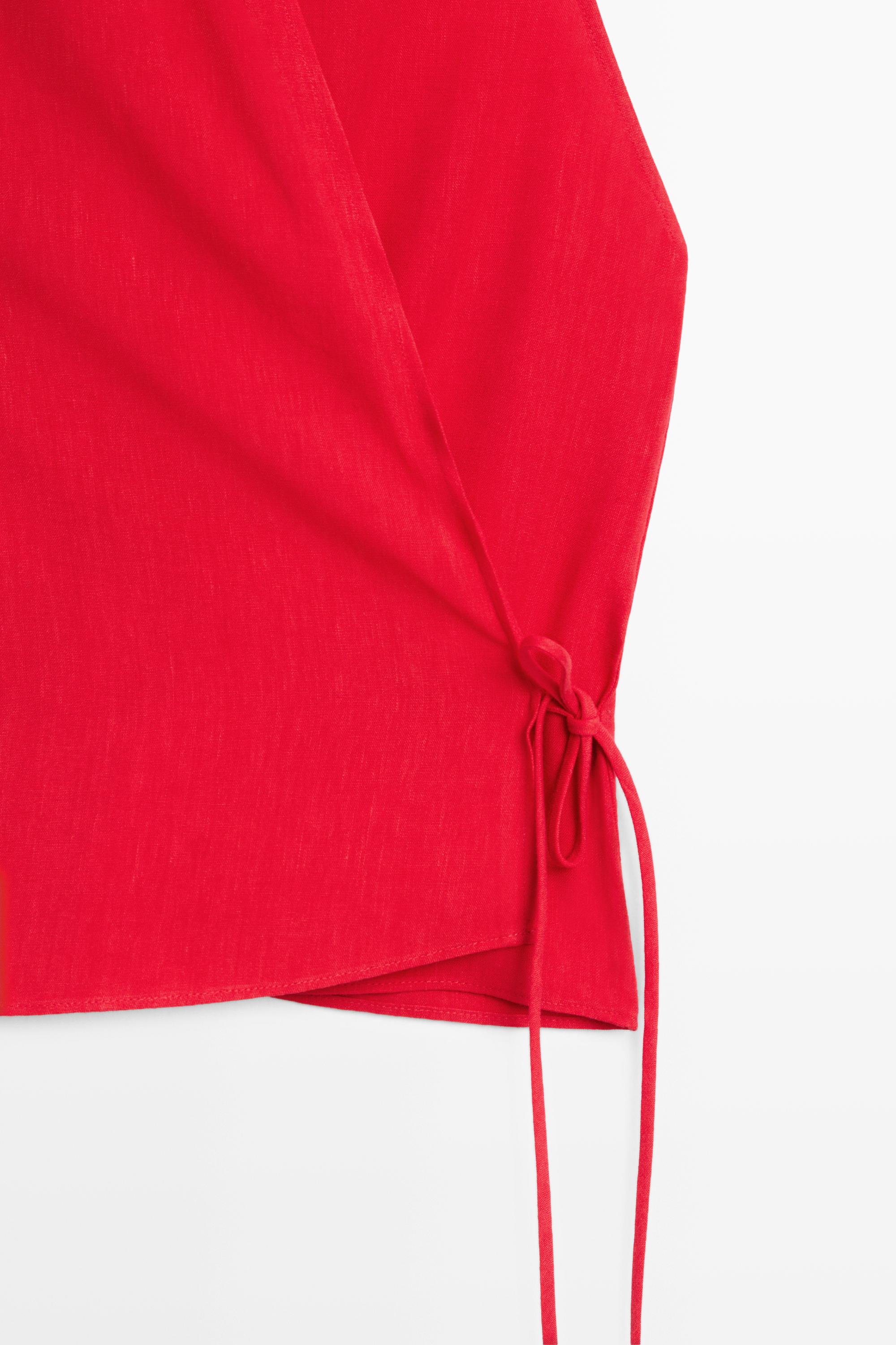 Linen halter top with tie detail