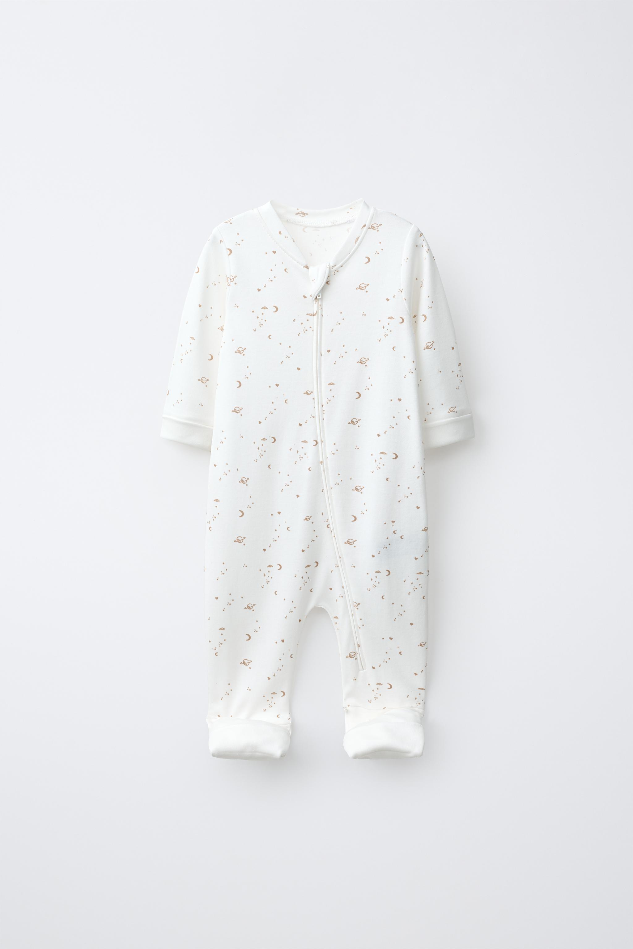 STAR PRINT CONVERTIBLE FOOTED SLEEPSUIT — camel