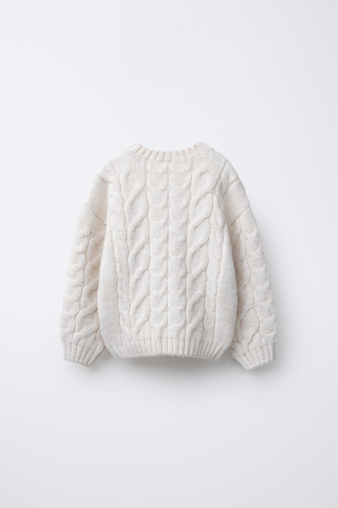 CABLE KNIT SWEATER