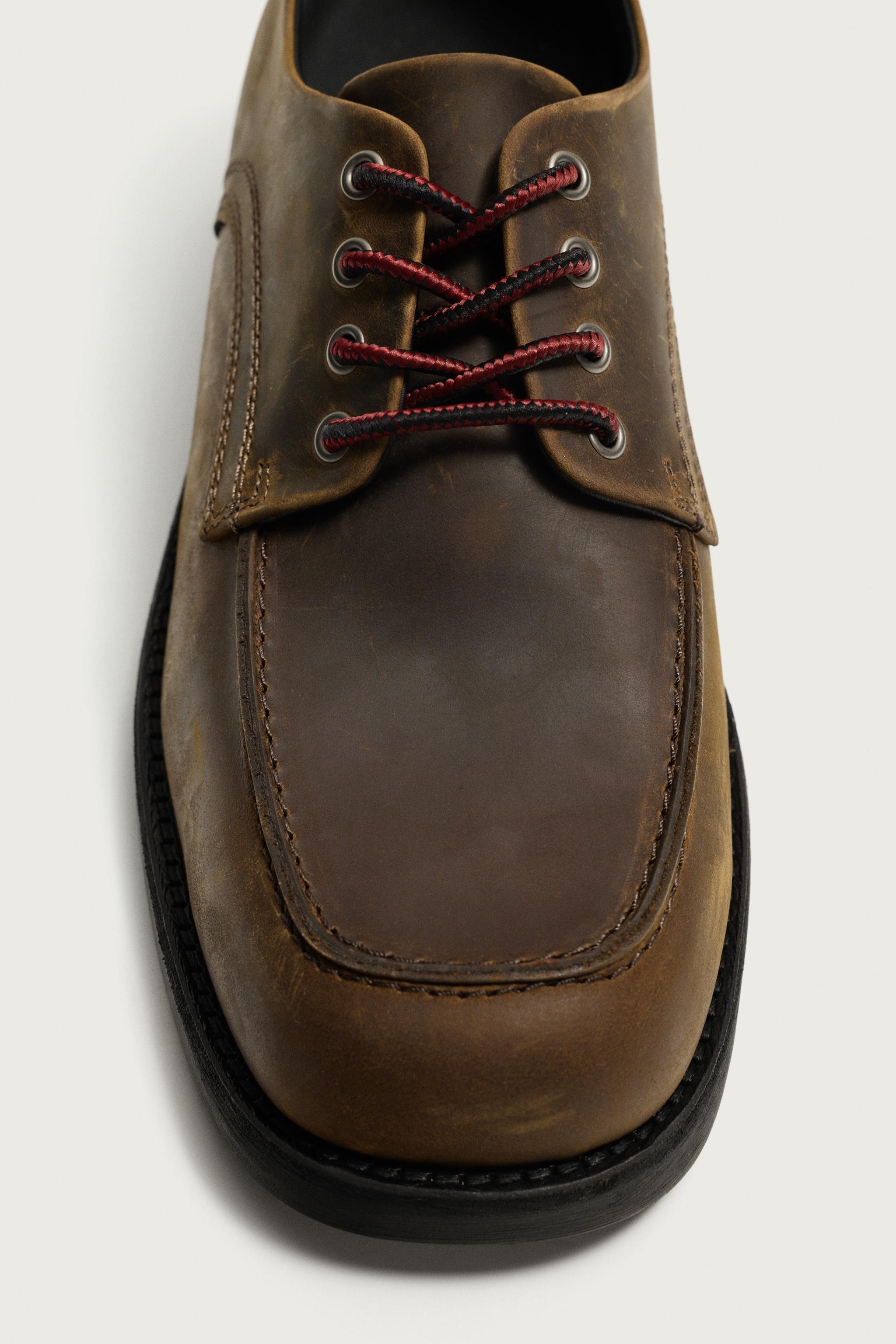 DISTRESSED LEATHER SHOES