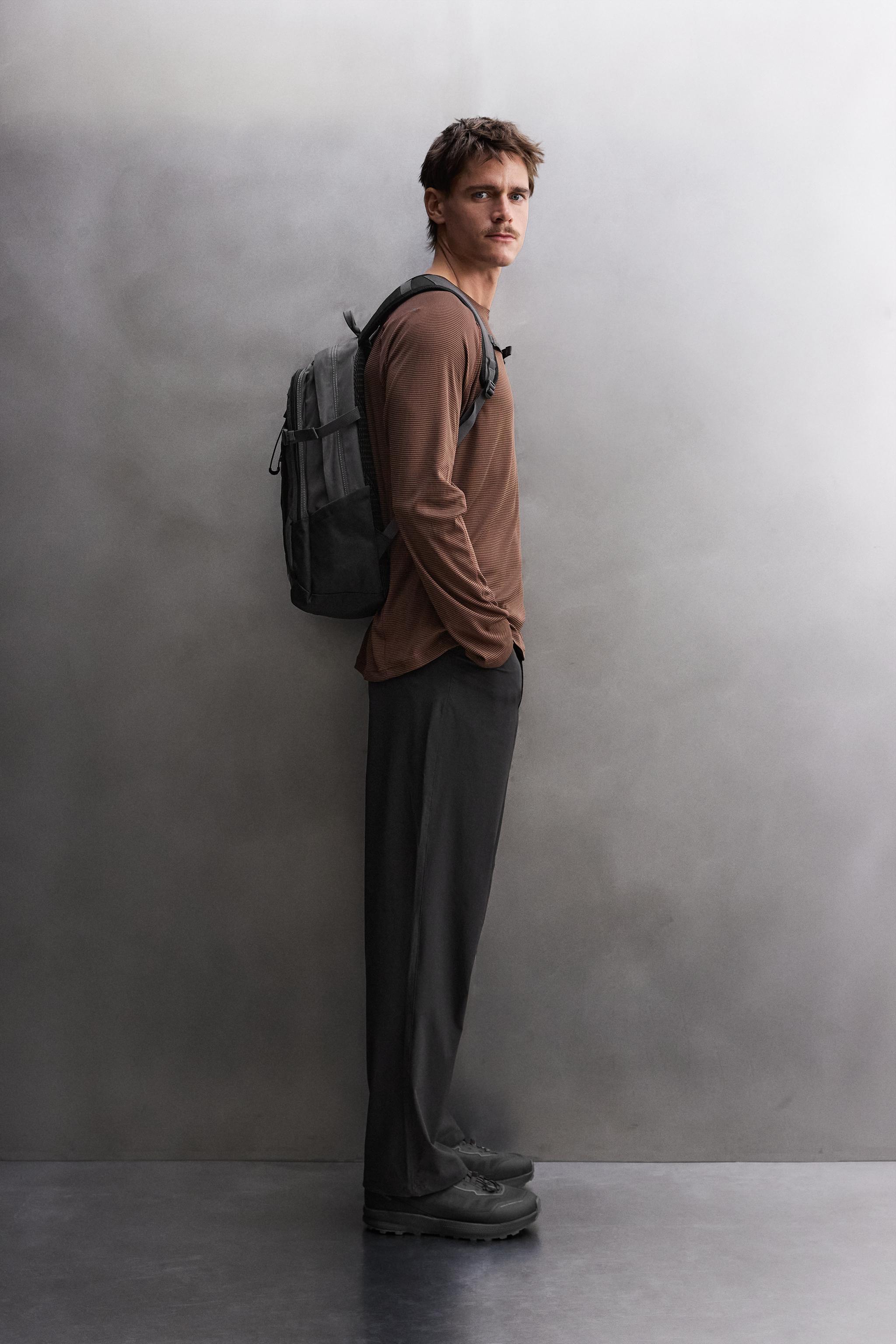 TEXTURED TECHNICAL T-SHIRT