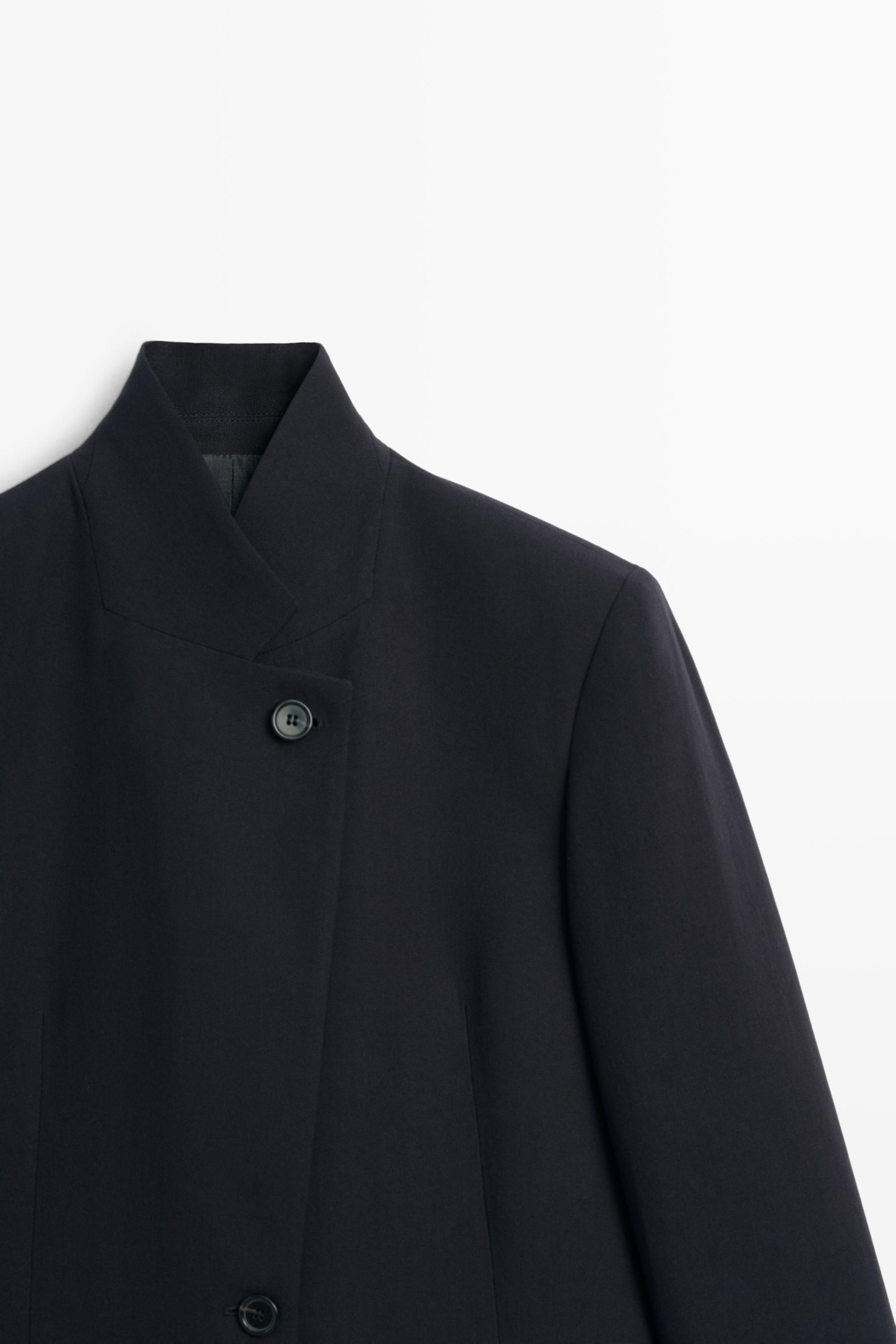 Flowy button-detail blazer