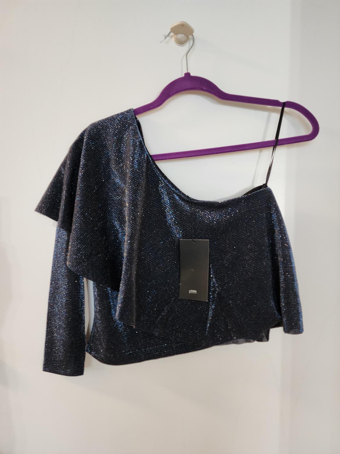 OFF SHOULDER ASYMMETRICAL LAYERED SPARKLY TOP - Image 2