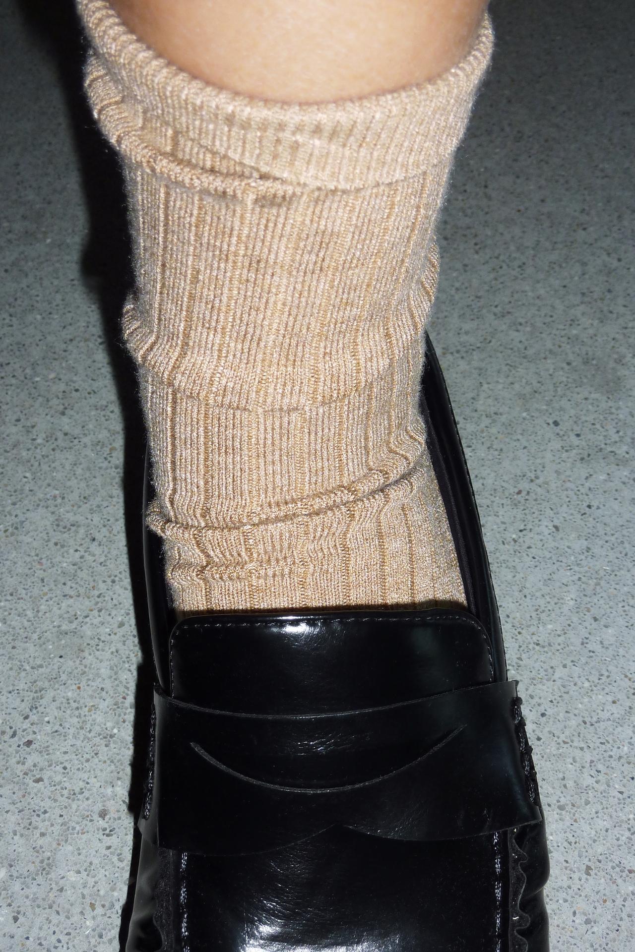BASIC RIBBED SOCKS — Mid-camel