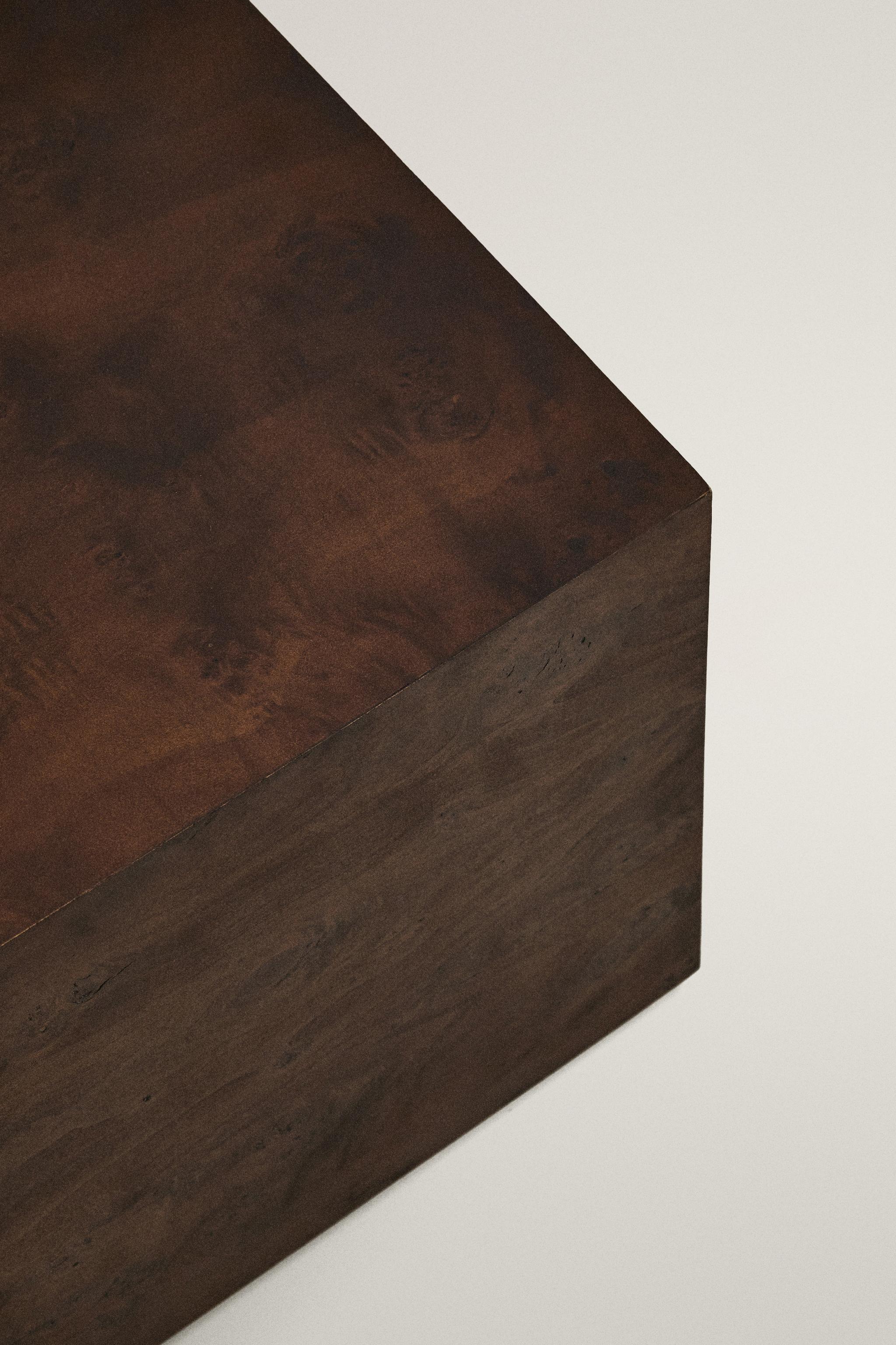 BURL WOOD CUBE TABLE