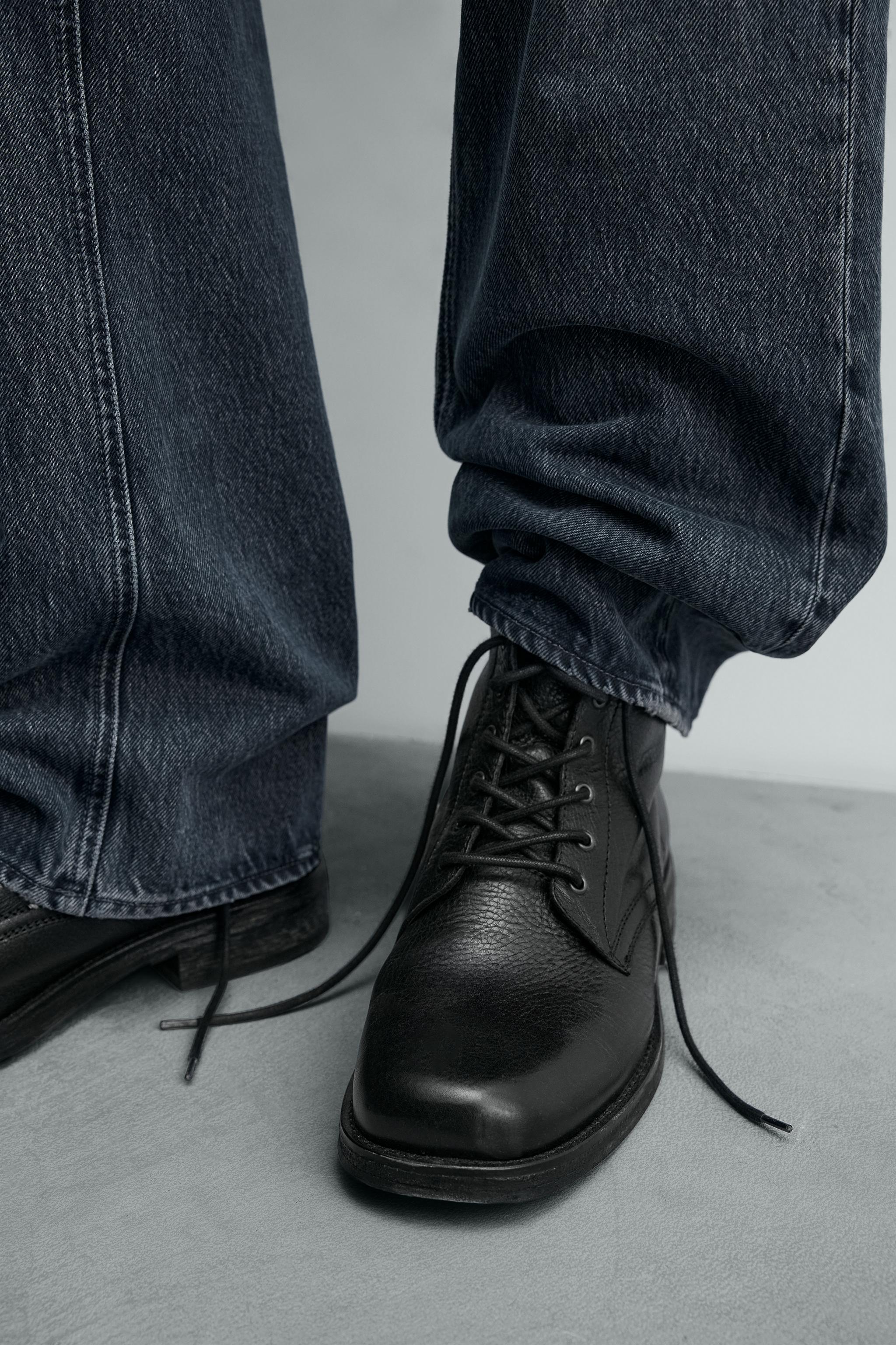 BOTTES À LACETS EN CUIR