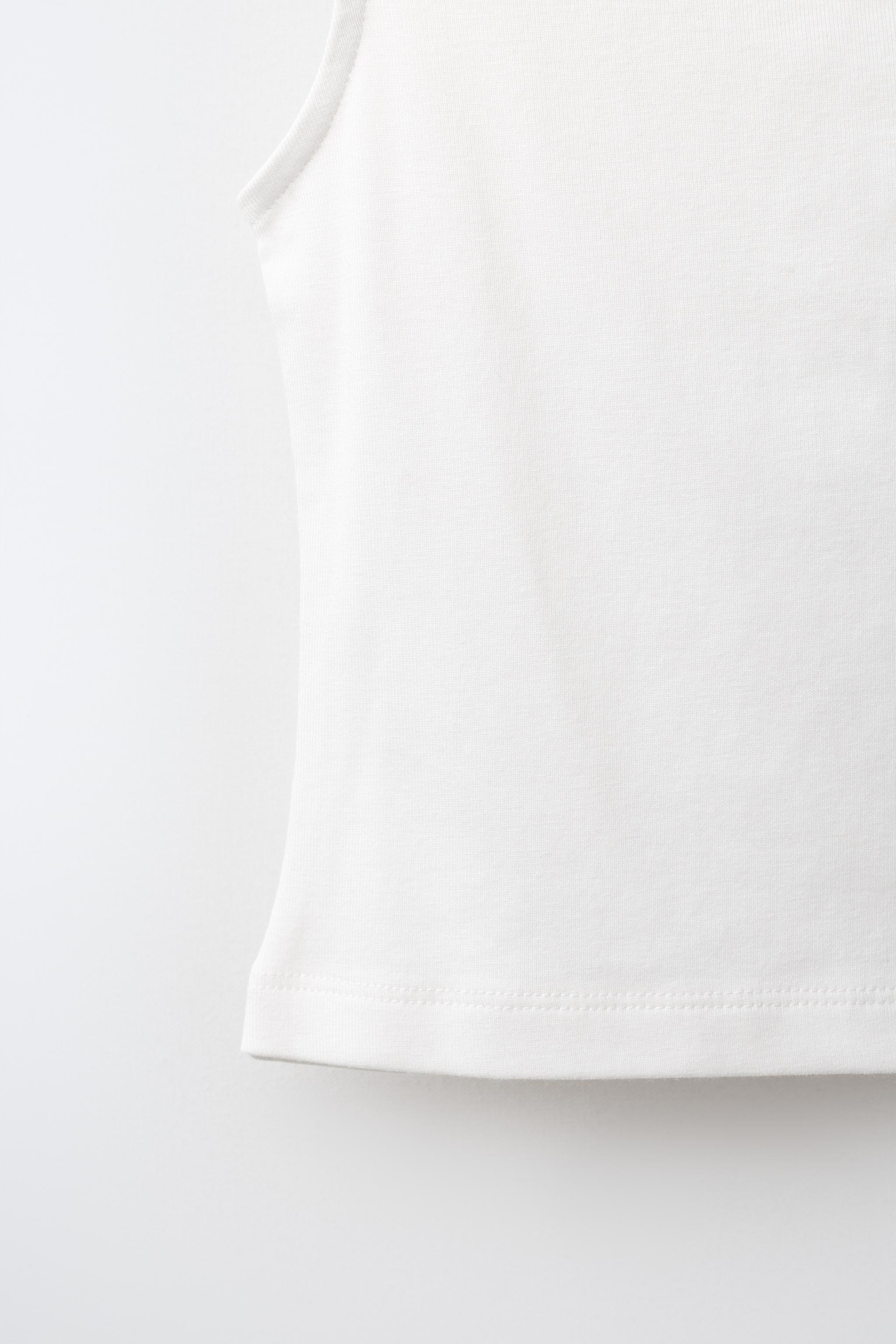 HAUT SANS MANCHES EN COTON ET MODAL