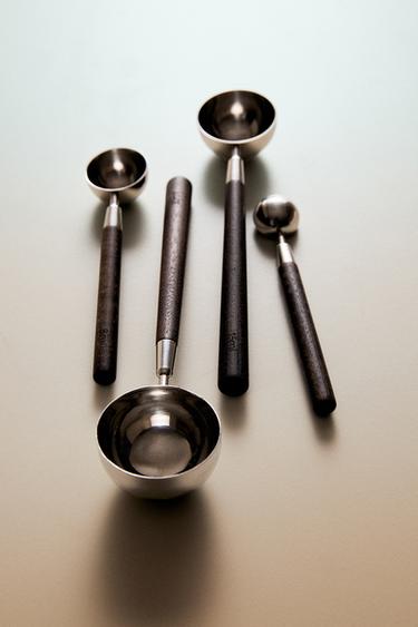 PACK OF KITCHEN MEASURING SPOONS (PACK OF 4) - Brown by Zara