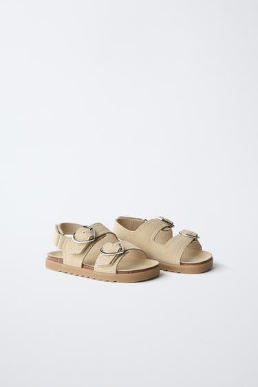 SANDALES À BOUCLES EN CUIR - Marron sable de Zara - Image 1